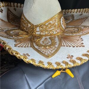 Salazar Yerpes Women’s White and Gold Embroidered Sombrero Hat